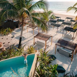 https://hotel-maxanab-tulum.quintano-roohotels.com